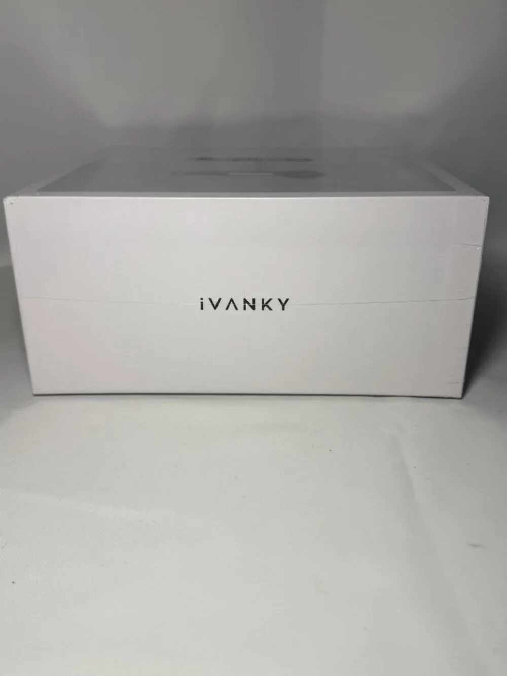 Ivanky Qi2 Certified 4-in-1 Wireless Charging Stand 15W Fast Charging Silver NIB